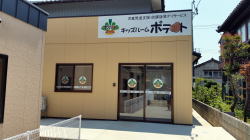 �L�b�Y���[���@���[�^�X